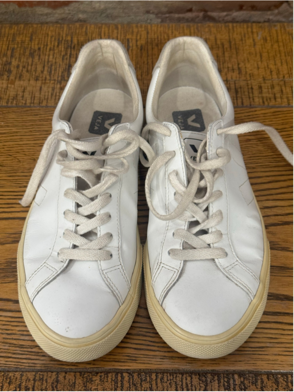 Veja Esplar Leather Sneakers White Grey Suede Heel Stitched V Logo EU 39 US 8 - Picture 3 of 8